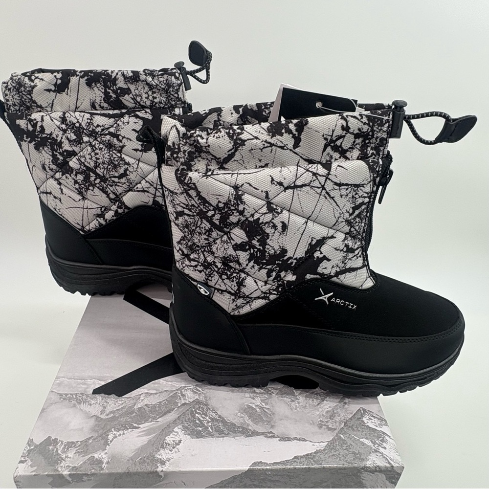 ARCTIX Womens sz 7 Cracked Marble White Quilted Faux Suede Tracer Boot NEW - Picture 5 of 12